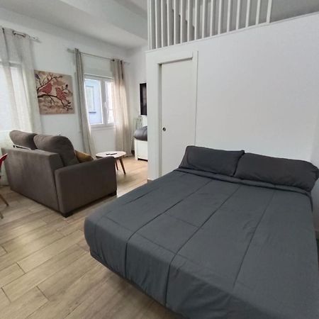 Rockside Residences Suites La Linea La Línea de la Concepción Esterno foto