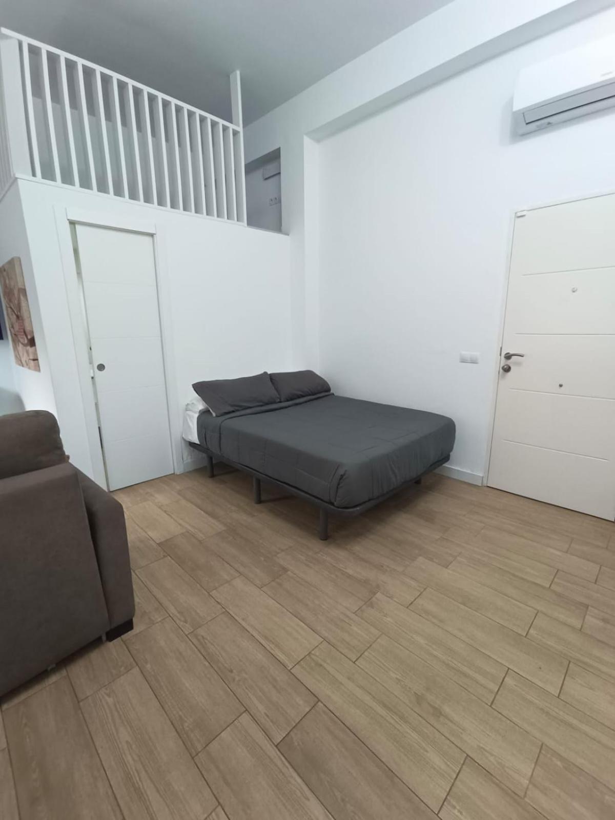 Rockside Residences Suites La Linea La Línea de la Concepción Esterno foto