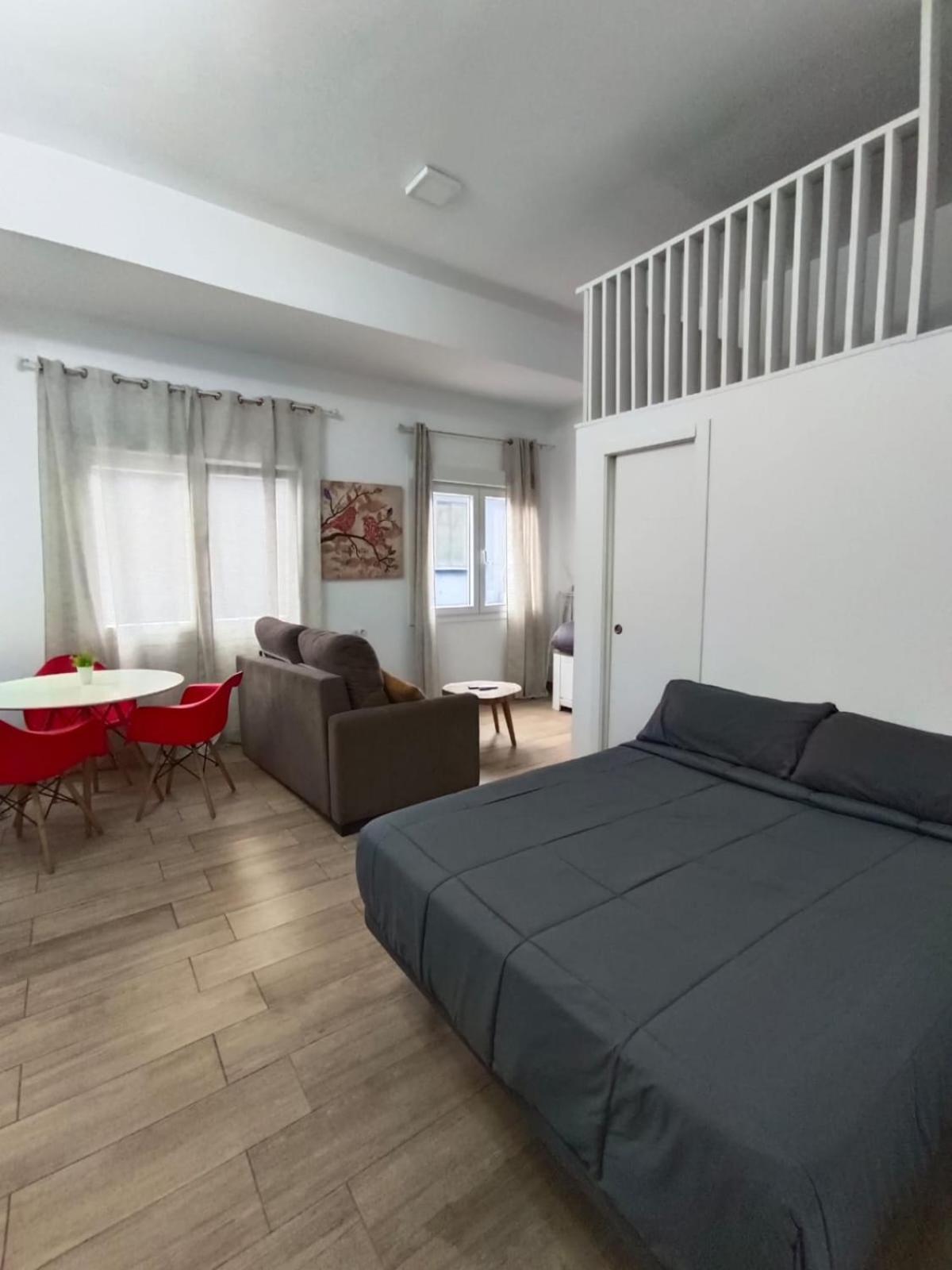 Rockside Residences Suites La Linea La Línea de la Concepción Esterno foto